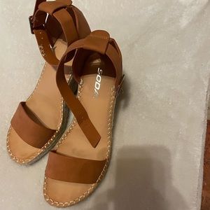 Soda brown strappy wedges size 8.5